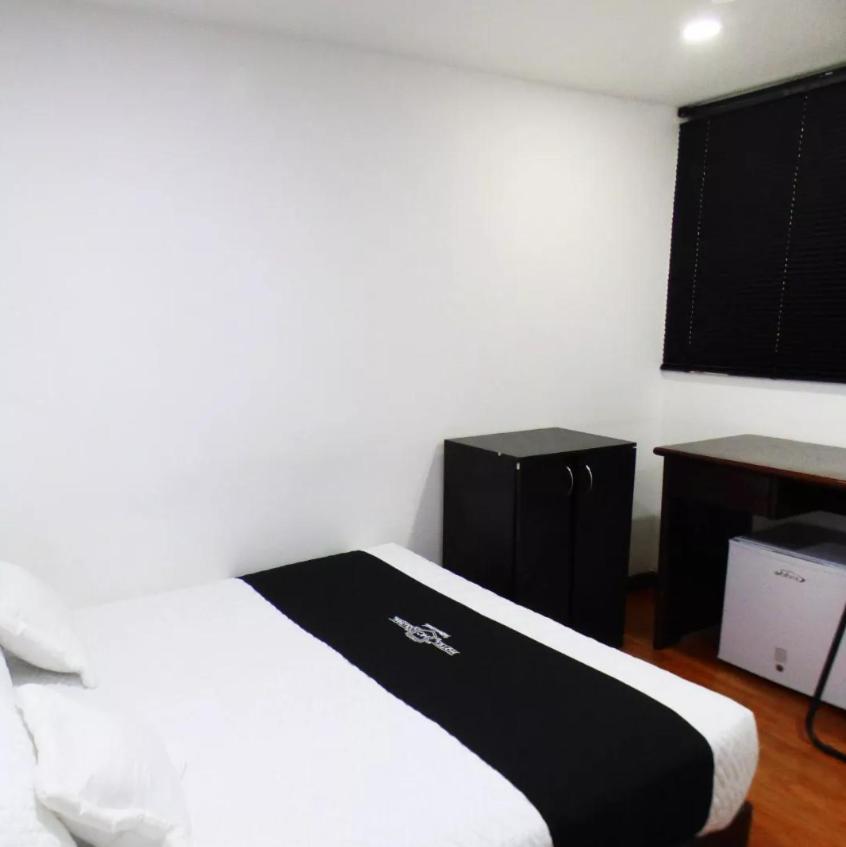בוגוטה Hotel Colonial Internacional מראה חיצוני תמונה
